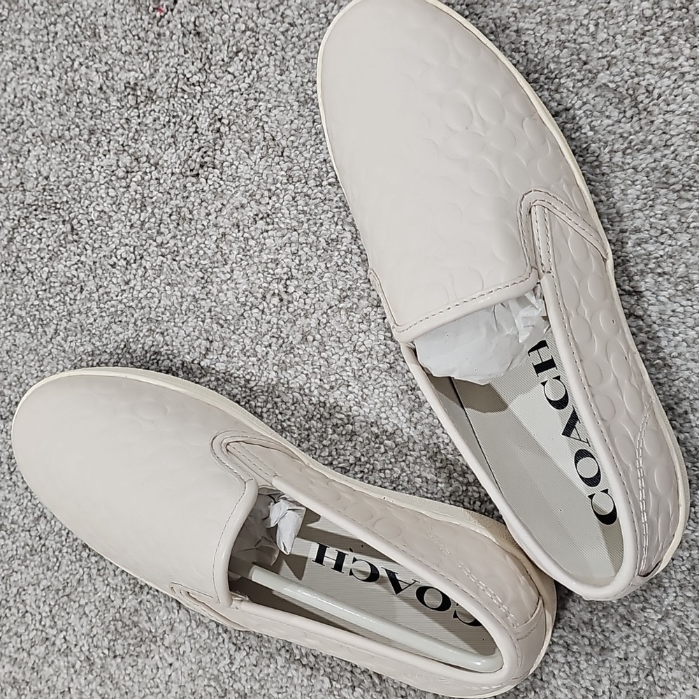 Women's shoes
